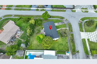 10370 SW 44th St, Miami, FL 33165 - Photo 22