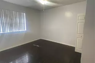 10666 SW 7th St, Pembroke Pines, FL 33025 - Photo 10