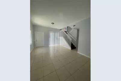 10666 SW 7th St #2106, Pembroke Pines, FL 33025 - Photo 4