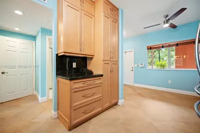 7765 Yardley Dr #115, Tamarac, FL 33321 - Photo 8
