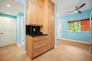 7765 Yardley Dr, Tamarac, FL 33321 - Photo 8