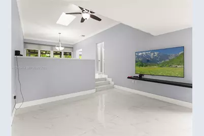 9133 Fontainebleau Blvd #8, Miami, FL 33172 - Photo 6