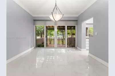 9133 Fontainebleau Blvd #8, Miami, FL 33172 - Photo 8