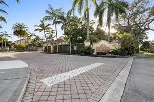 746 NE 90th St, Miami, FL 33138 - Photo 28
