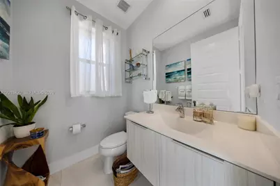 10515 NW 78th Ter, Doral, FL 33178 - Photo 14