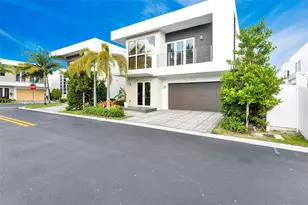 7535 NW 98th Ave, Doral, FL 33178 - Photo 2