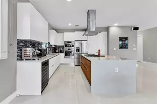 7535 NW 98th Ave, Doral, FL 33178 - Photo 12