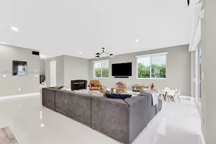 7535 NW 98th Ave, Doral, FL 33178 - Photo 40