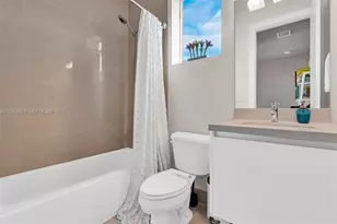 7535 NW 98th Ave, Doral, FL 33178 - Photo 34