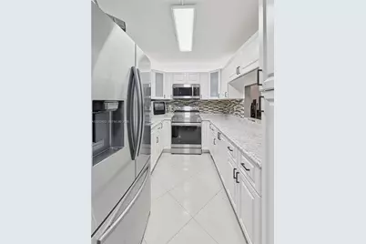 406 N Laurel Dr #207, Margate, FL 33063 - Photo 4