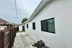 6730 Charleston St, Hollywood, FL 33024 - Photo 26
