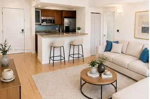 110 Washington Ave, Miami Beach, FL 33139 - Photo 2