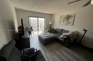 950 Euclid Ave, Miami Beach, FL 33139 - Photo 2