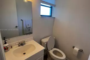 950 Euclid Ave, Miami Beach, FL 33139 - Photo 6