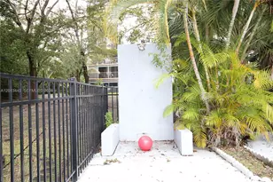 17890 W Dixie Hwy 519 Hwy, North Miami Beach, FL 33160 - Photo 34