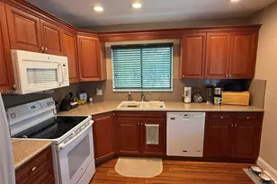 21 Lexington Ln W, Palm Beach Gardens, FL 33418 - Photo 10