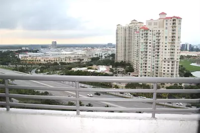 3300 NE 191st St #1903, Aventura, FL 33180 - Photo 2