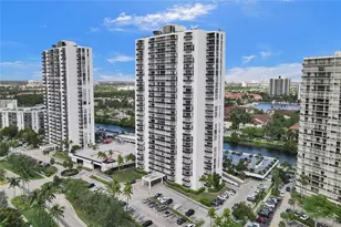 3625 N Country Club Dr, Aventura, FL 33180 - Photo 52