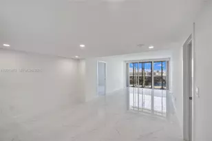 3625 N Country Club Dr, Aventura, FL 33180 - Photo 32