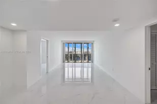 3625 N Country Club Dr, Aventura, FL 33180 - Photo 34