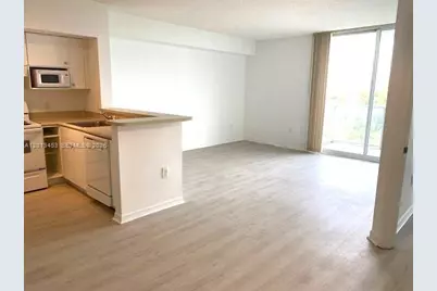 5077 NW 7th St #807, Miami, FL 33126 - Photo 4