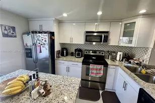 1481 SW 124th Ct, Miami, FL 33184 - Photo 4