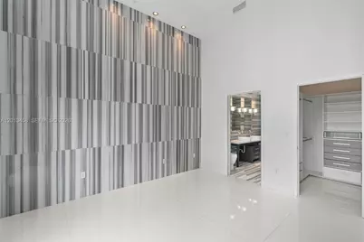 475 Brickell Ave #2812, Miami, FL 33131 - Photo 14