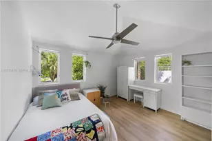 1281 S Venetian Way, Miami, FL 33139 - Photo 38