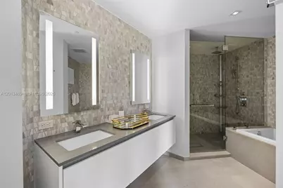 88 SW 7th St #1201, Miami, FL 33130 - Photo 26