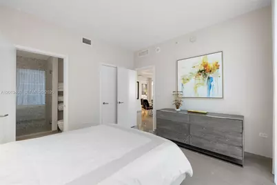 88 SW 7th St #1201, Miami, FL 33130 - Photo 10