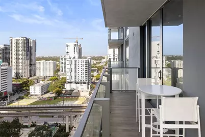88 SW 7th St #1201, Miami, FL 33130 - Photo 6