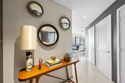 88 SW 7th St #1201, Miami, FL 33130 - Photo 18