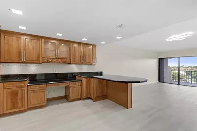 1800 NE 114th St #601, Miami, FL 33181 - Photo 16
