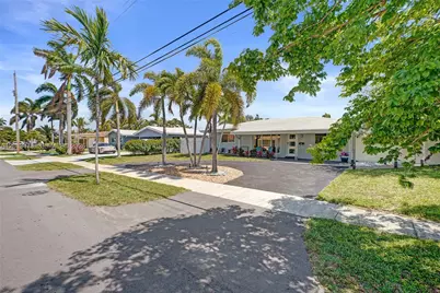 200 SE 3rd St, Pompano Beach, FL 33060 - Photo 6
