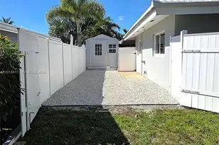 200 SE 3rd St, Pompano Beach, FL 33060 - Photo 8