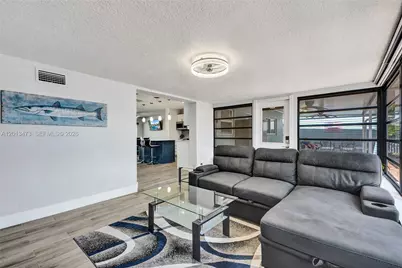200 SE 3rd St, Pompano Beach, FL 33060 - Photo 18