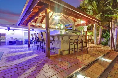 200 SE 3rd St, Pompano Beach, FL 33060 - Photo 32