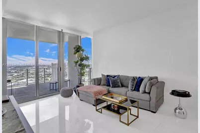 851 NE 1st Ave #2900, Miami, FL 33132 - Photo 12