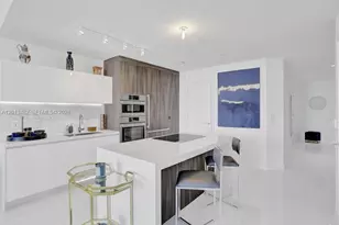 851 NE 1st Ave, Miami, FL 33132 - Photo 6
