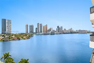 3600 Mystic Pointe Dr, Aventura, FL 33180 - Photo 2
