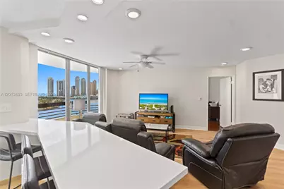 3600 Mystic Pointe Dr #1616, Aventura, FL 33180 - Photo 8