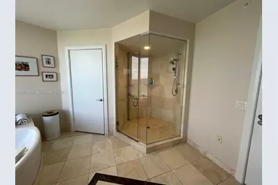 [Address not provided], Sunny Isles Beach, FL 33160 - Photo 22