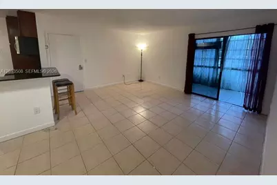 809 NE 199th St #105-7, Miami, FL 33179 - Photo 1