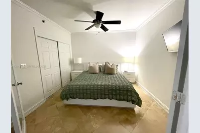 [Address not provided], Hallandale Beach, FL 33009 - Photo 22