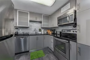 200 178th Dr, Sunny Isles Beach, FL 33160 - Photo 10