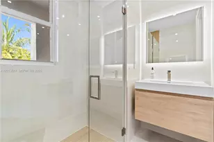 3188 NE 211th Terrace, Aventura, FL 33180 - Photo 32