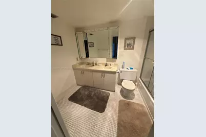 4401 Martinique Ct #B2, Coconut Creek, FL 33066 - Photo 4