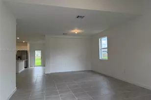 2384 SE 29th Dr, Homestead, FL 33035 - Photo 4