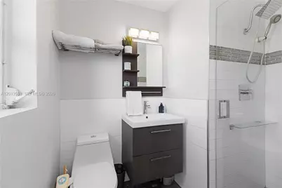 2716 NW 3rd Ave, Wilton Manors, FL 33311 - Photo 32