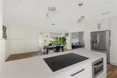 2716 NW 3rd Ave, Wilton Manors, FL 33311 - Photo 14